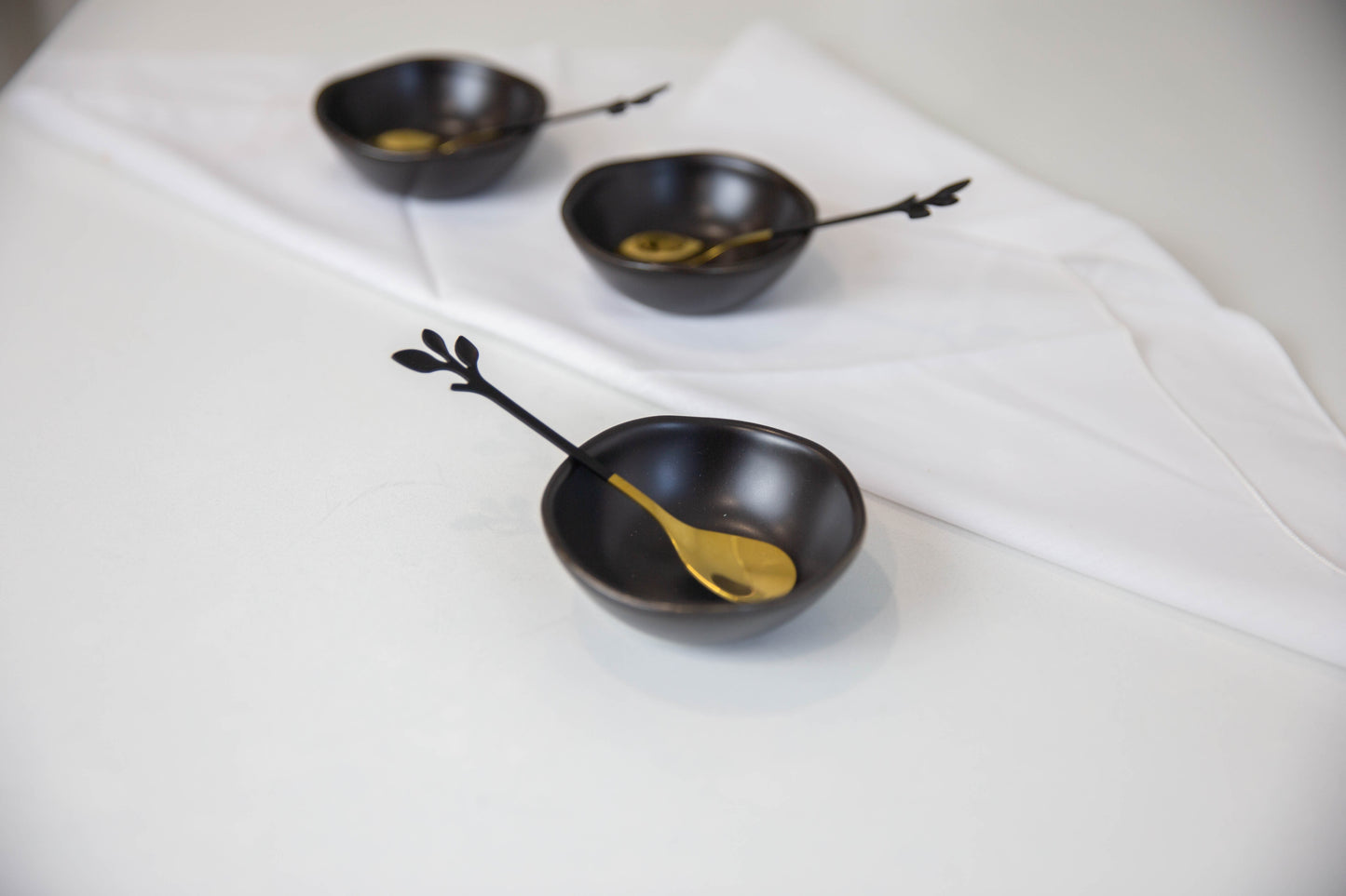Black & Gold Dip Bowls and Spoons Set