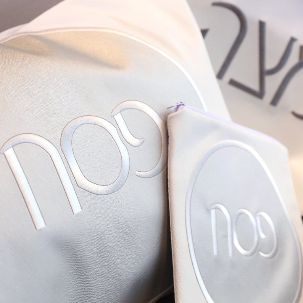 Circle Pesach Set - Waterdale Collection