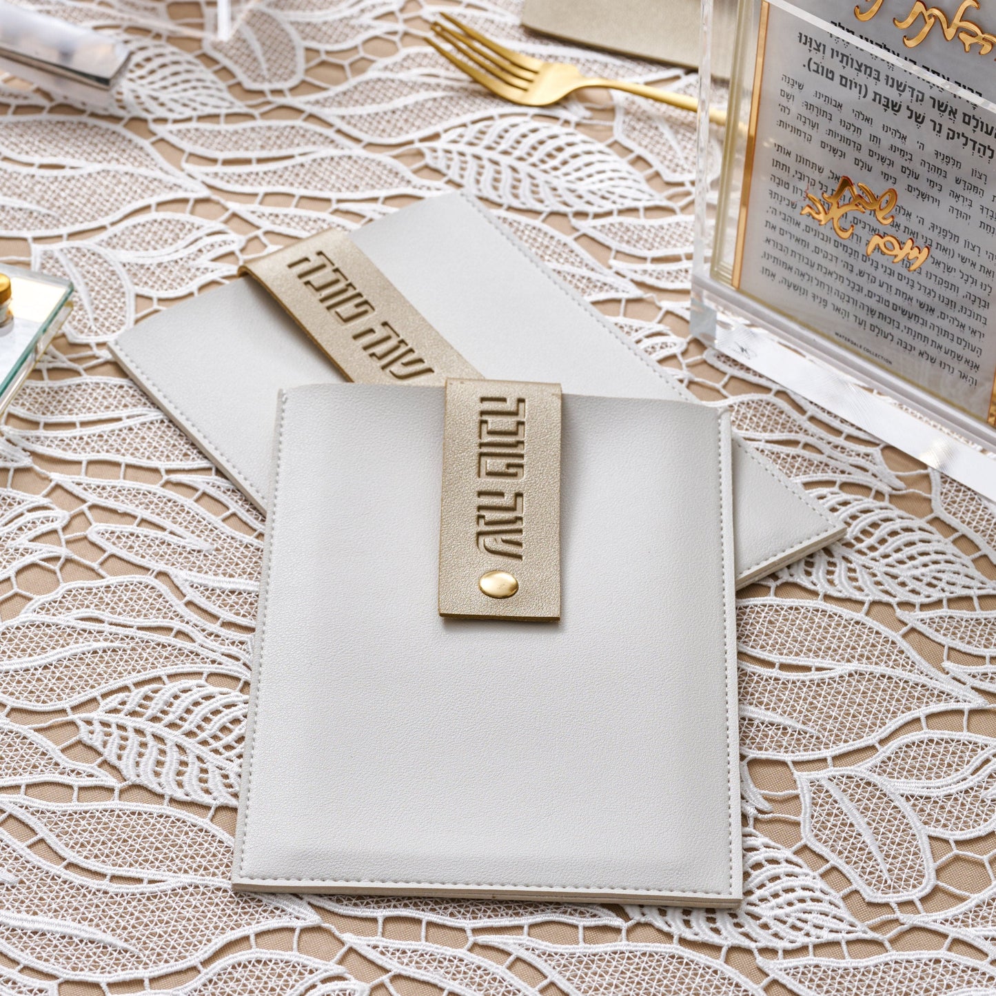 Leather Simanim Pouch and Card Set